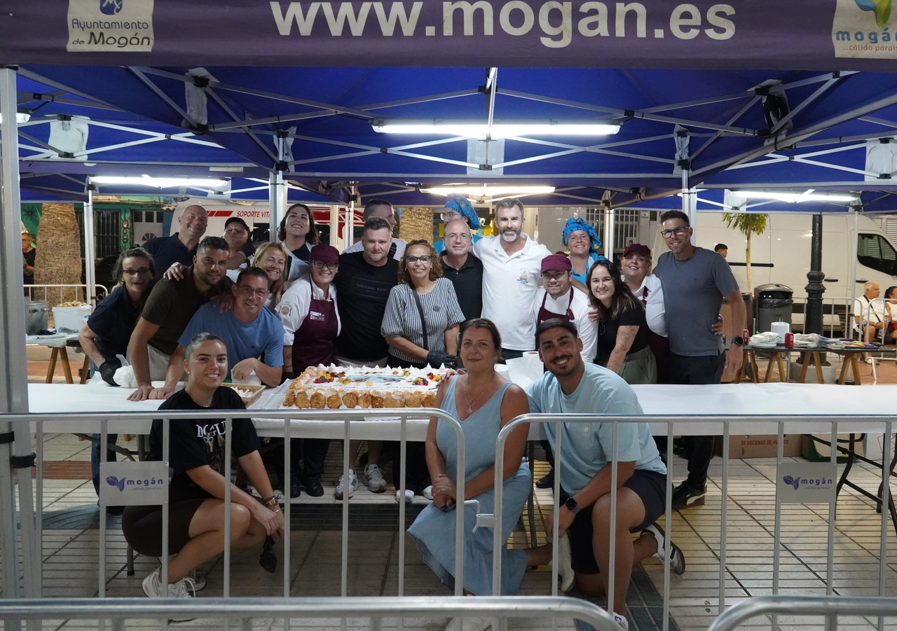 El Carmen de Arguineguín celebra su asadero popular con 400 kilos de bonito - 004