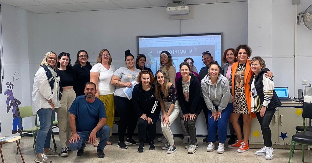 Mogán trabaja con las familias  para fomentar hábitos de estudio