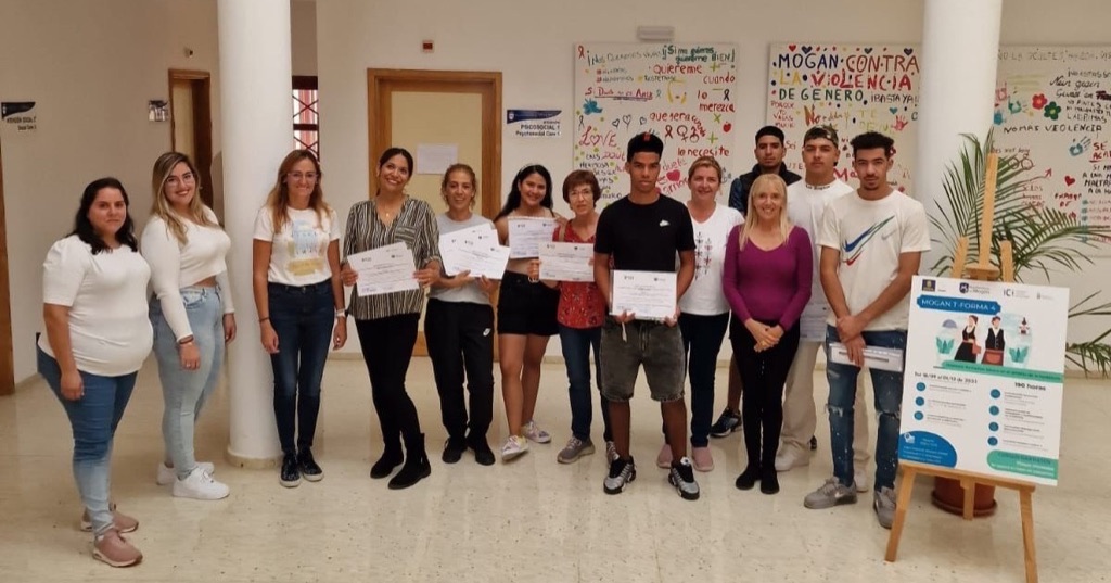Concluye el itinerario formativo básico en hostelería del proyecto   MOGÁN T-FORMA 4
