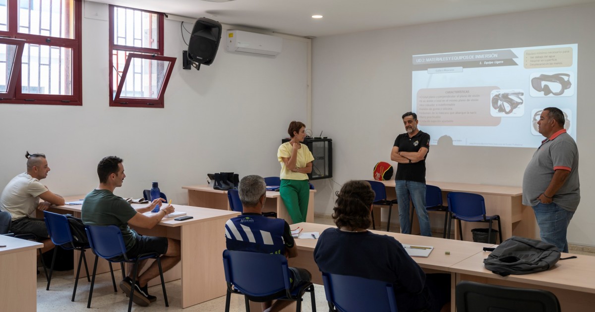 7 personas obtienen el título de Buceador Profesional con el curso gratuito del Ayuntamiento de Mogán