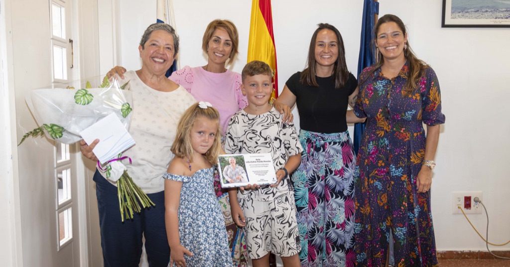 Mogán dice adiós a la docente Lidia Pulido tras 30 años en el IES Arguineguín