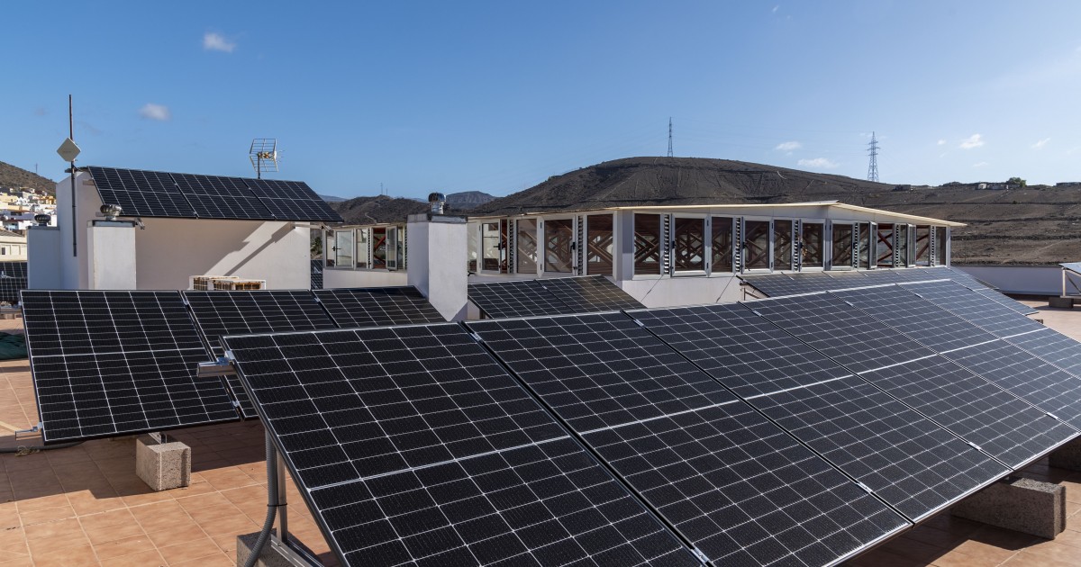 El Ayuntamiento licita la instalación de sistemas fotovoltaicos en el Centro Cultural El Mocán y las Oficinas Municipales de Arguineguín