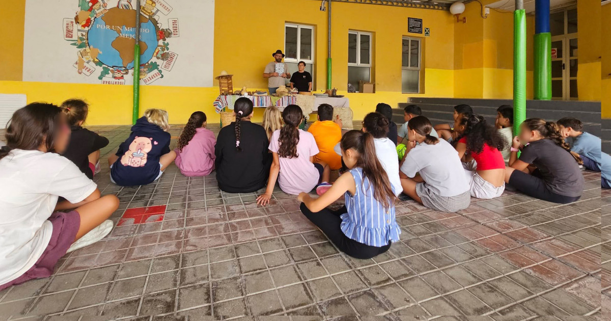 Mogán siembra tradiciones en los estudiantes del municipio