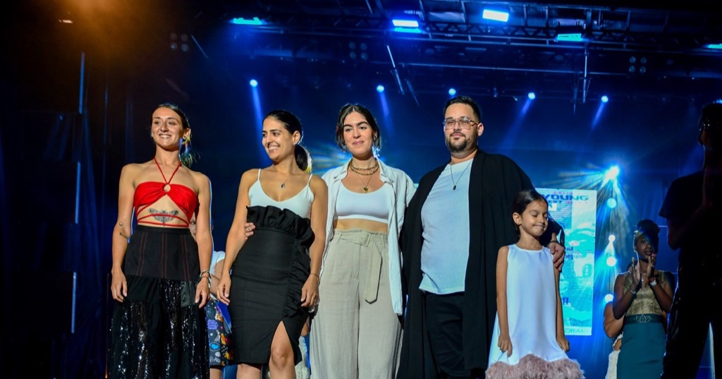 Diseñadores del municipio presentan sus colecciones en la V Pasarela de Mogán Joven