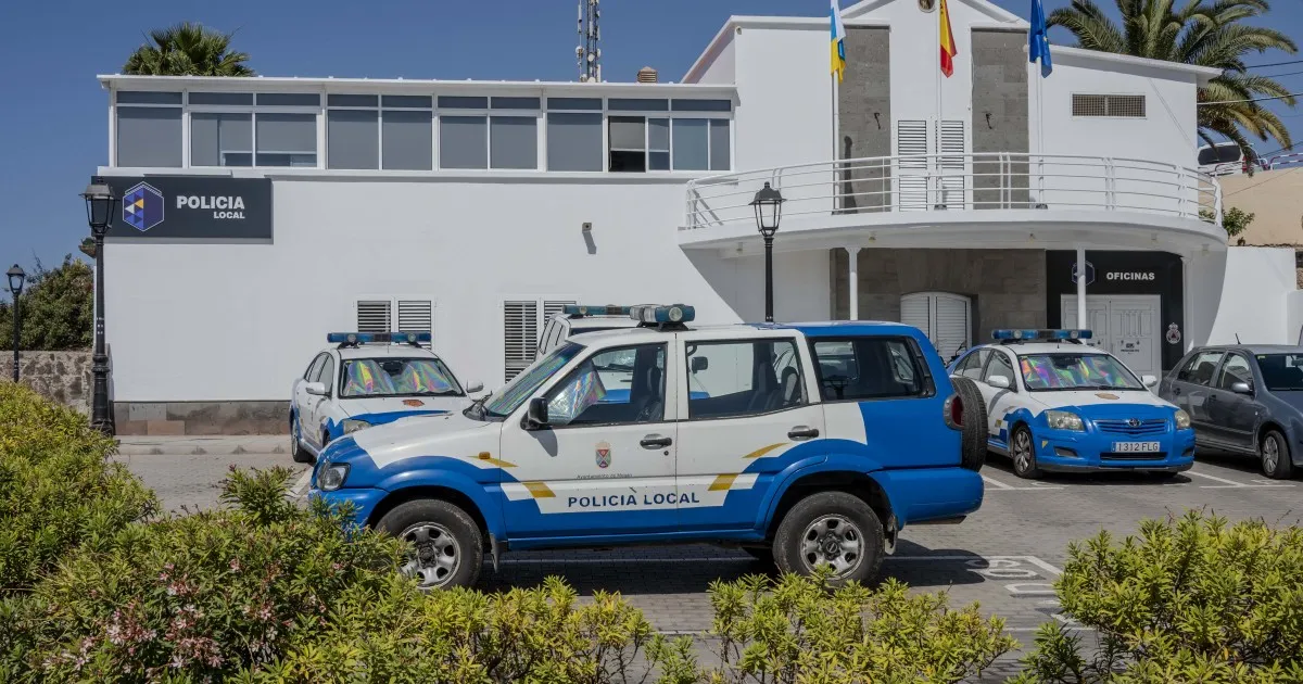La Policía Local de Mogán investiga un presunto delito de falsedad documental en un carnet de conducir